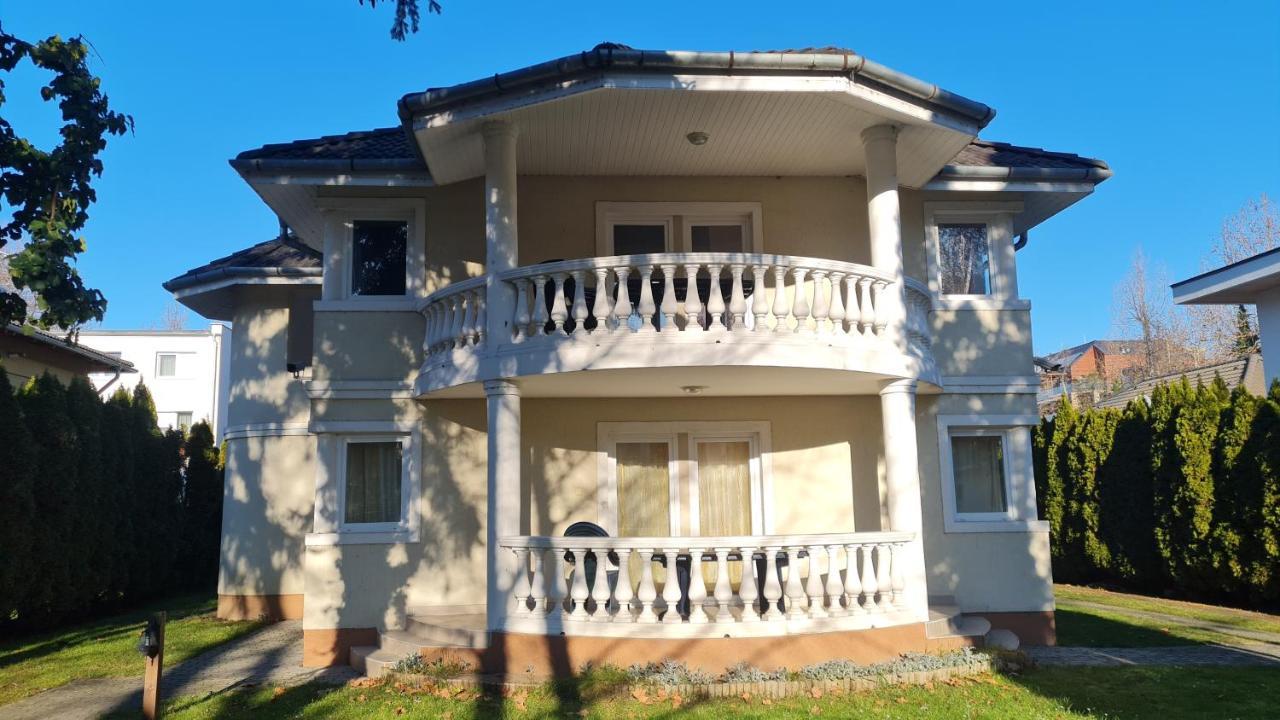 Yellow Sun 2 Apartman Siófok Exterior foto